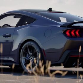 Ford Mustang GT Automático 2026 completo
