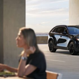 Mazda CX-70 Carbon Edition MHEV completo