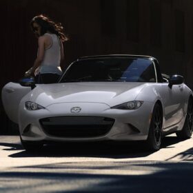 Mazda MX-5 i Sport completo