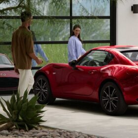 Mazda MX-5 RF i Grand Touring completo