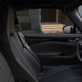 Mazda MX-5 RF i Grand Touring completo