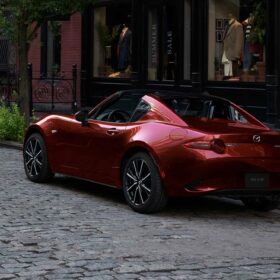 Mazda MX-5 RF i Grand Touring completo