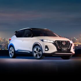Nissan Kicks Play e-POWER Platinum completo