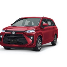 Toyota Avanza LE MT completo