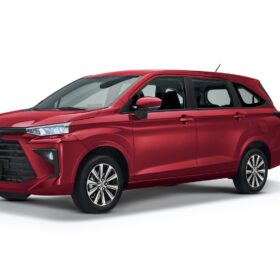 Toyota Avanza LE MT completo