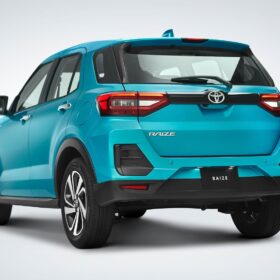 Toyota Raize XLE MT completo