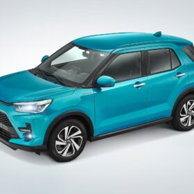 Toyota Raize XLE MT completo