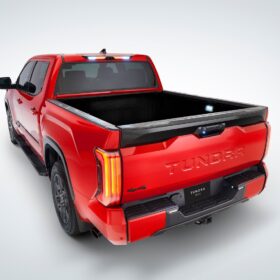 Toyota Tundra HEV Platinum HEV completo