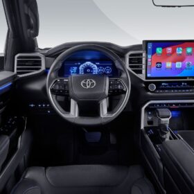 Toyota Tundra HEV Platinum HEV completo